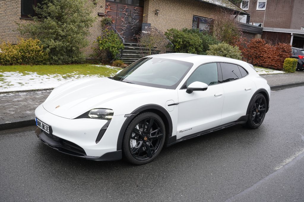 Porsche Taycan 2021