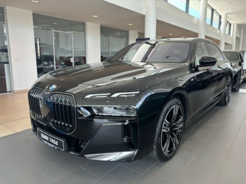 BMW 740 2025