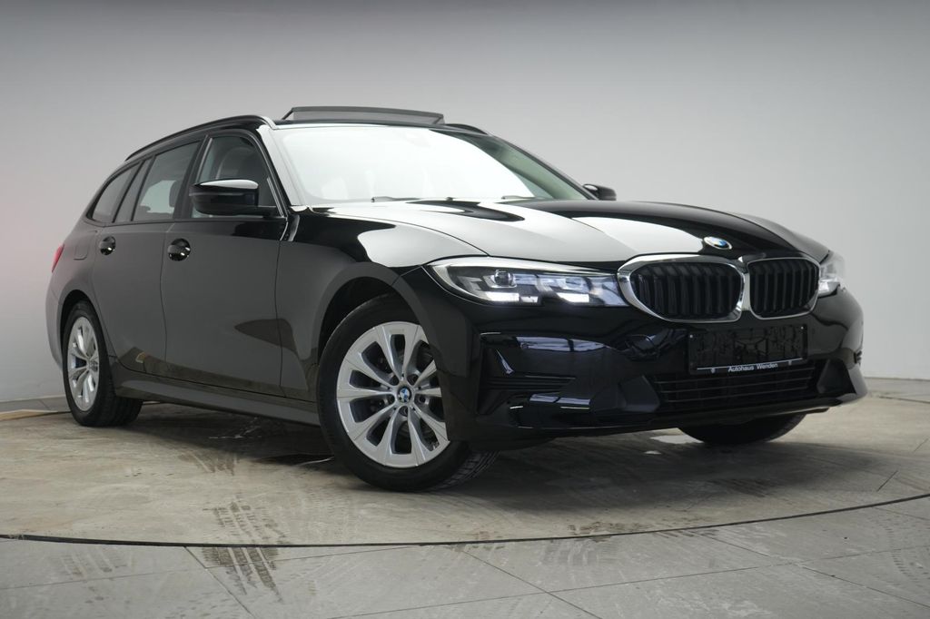 BMW 320 2022