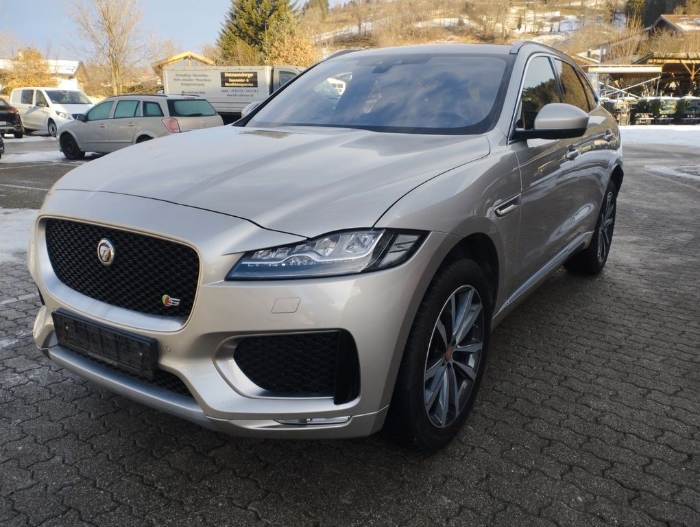 Jaguar F-Pace 2017