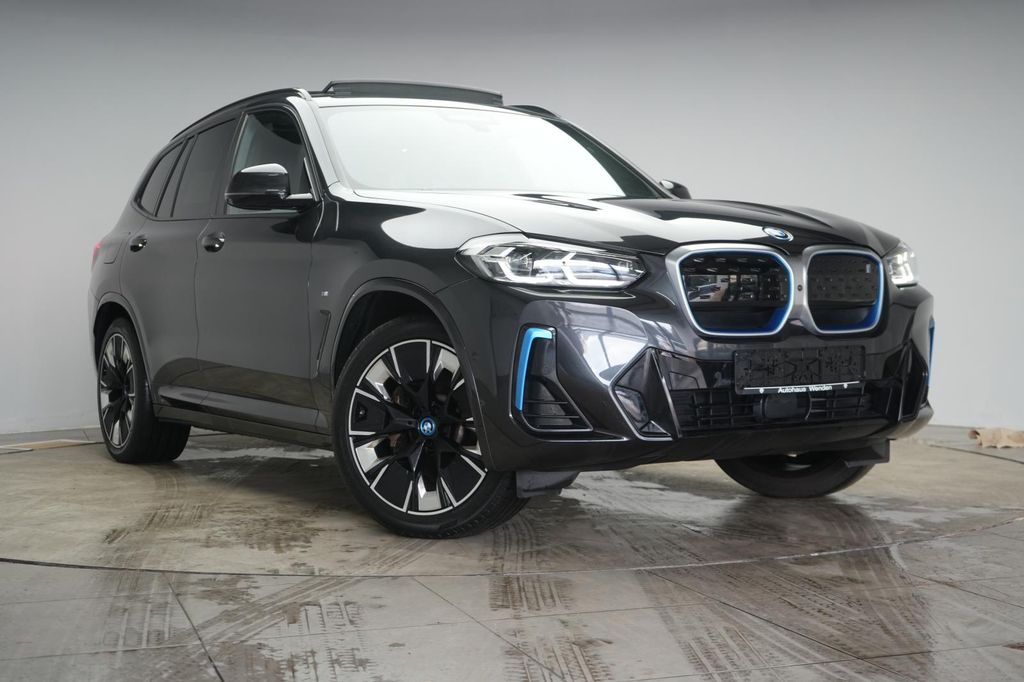 BMW iX3 2021