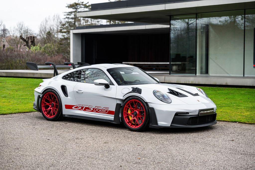 Porsche 992 2025