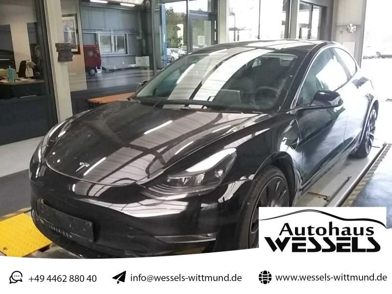 Tesla Model 3 2022