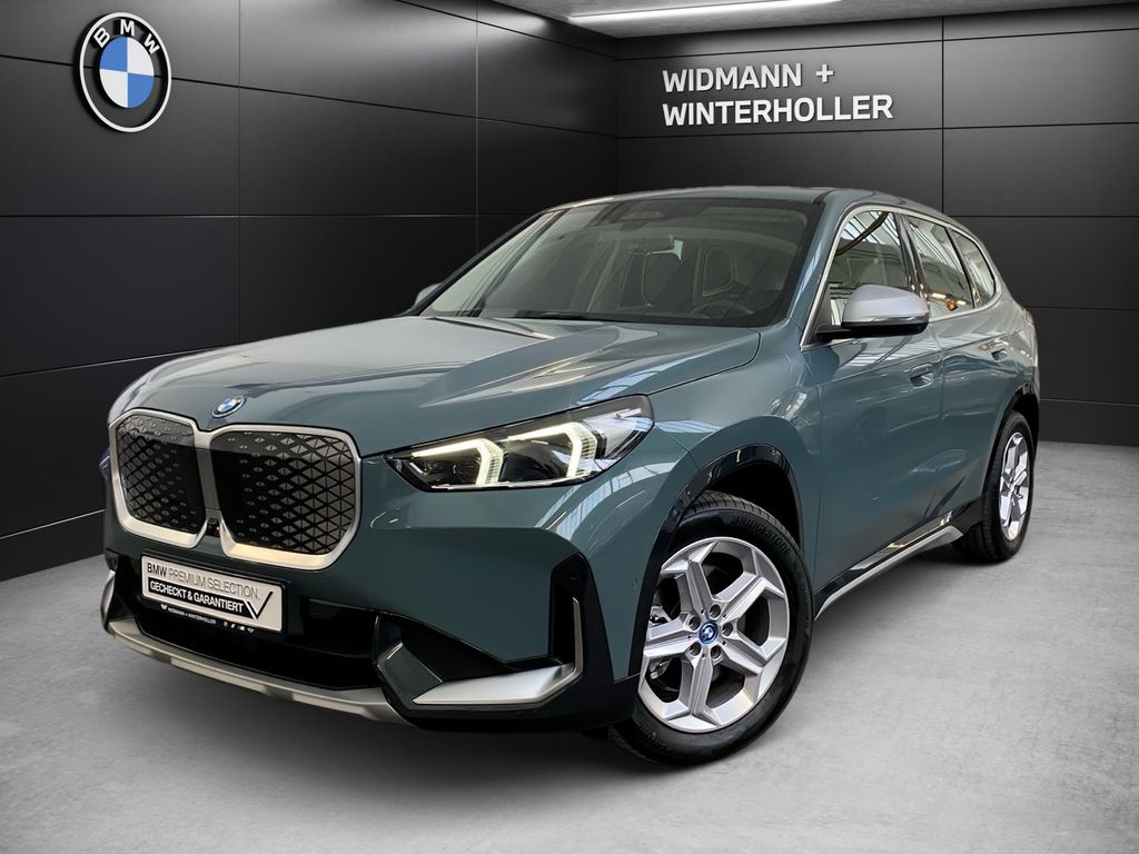 BMW iX1 2023