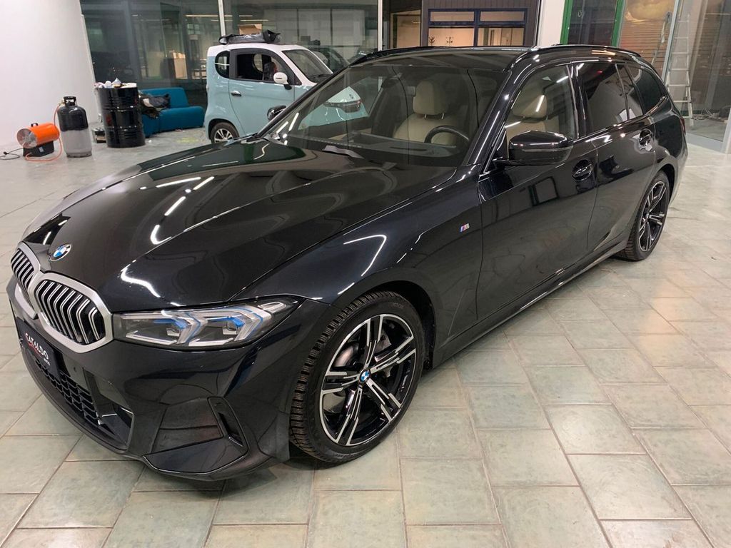 BMW 330 2023