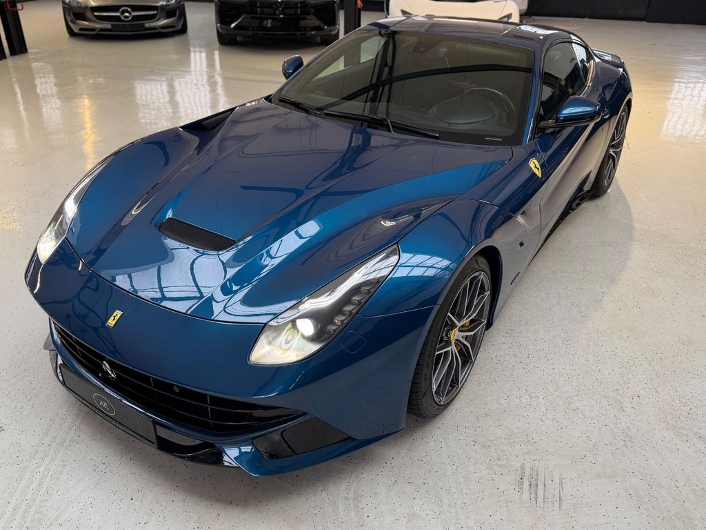 Ferrari F12 2012