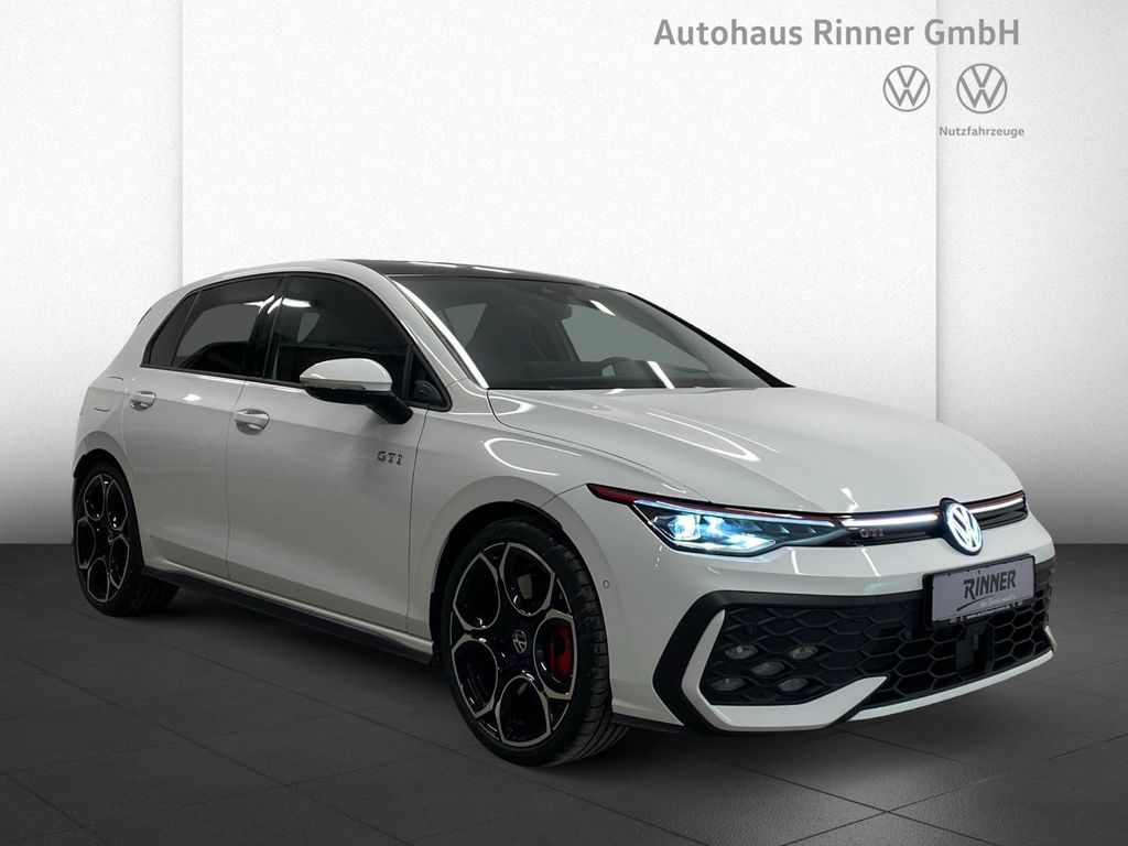 Volkswagen Golf 2025