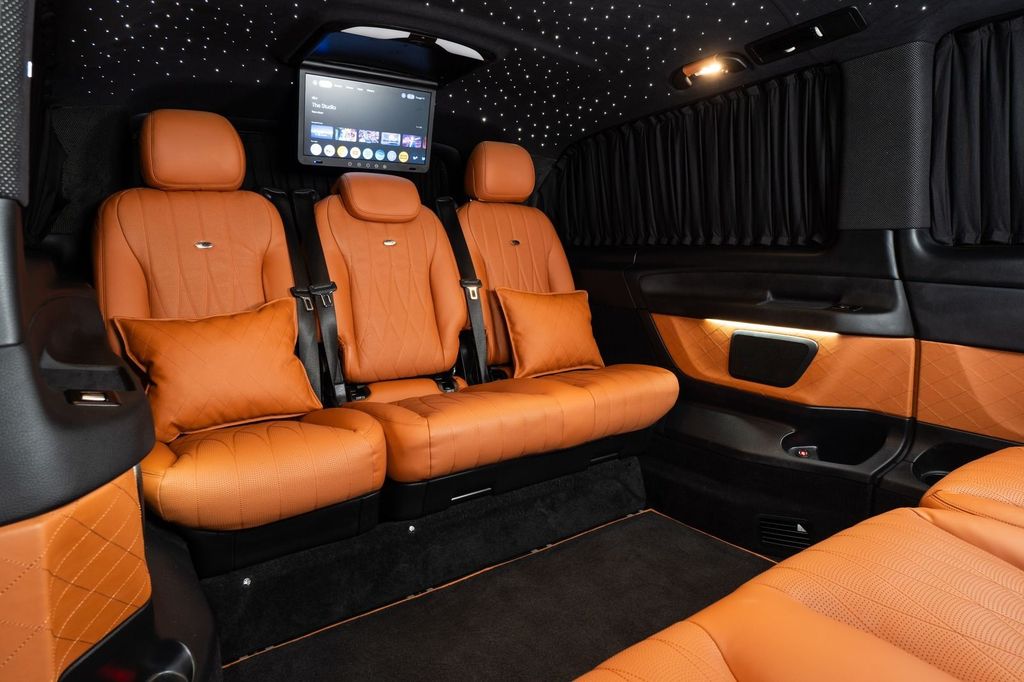 Mercedes-Benz V 300 2025
