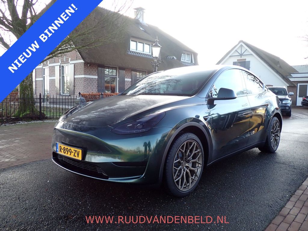 Tesla Model Y 2022