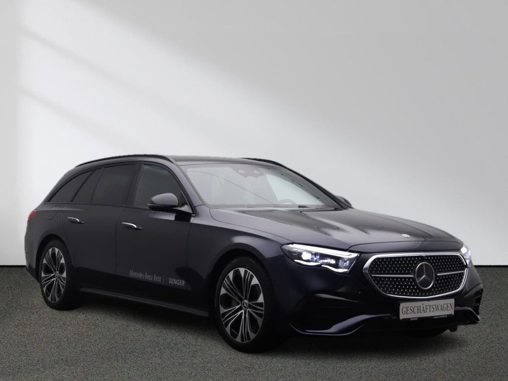 Mercedes-Benz E 220 2025