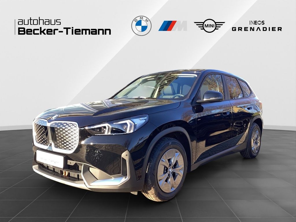 BMW iX1 2024