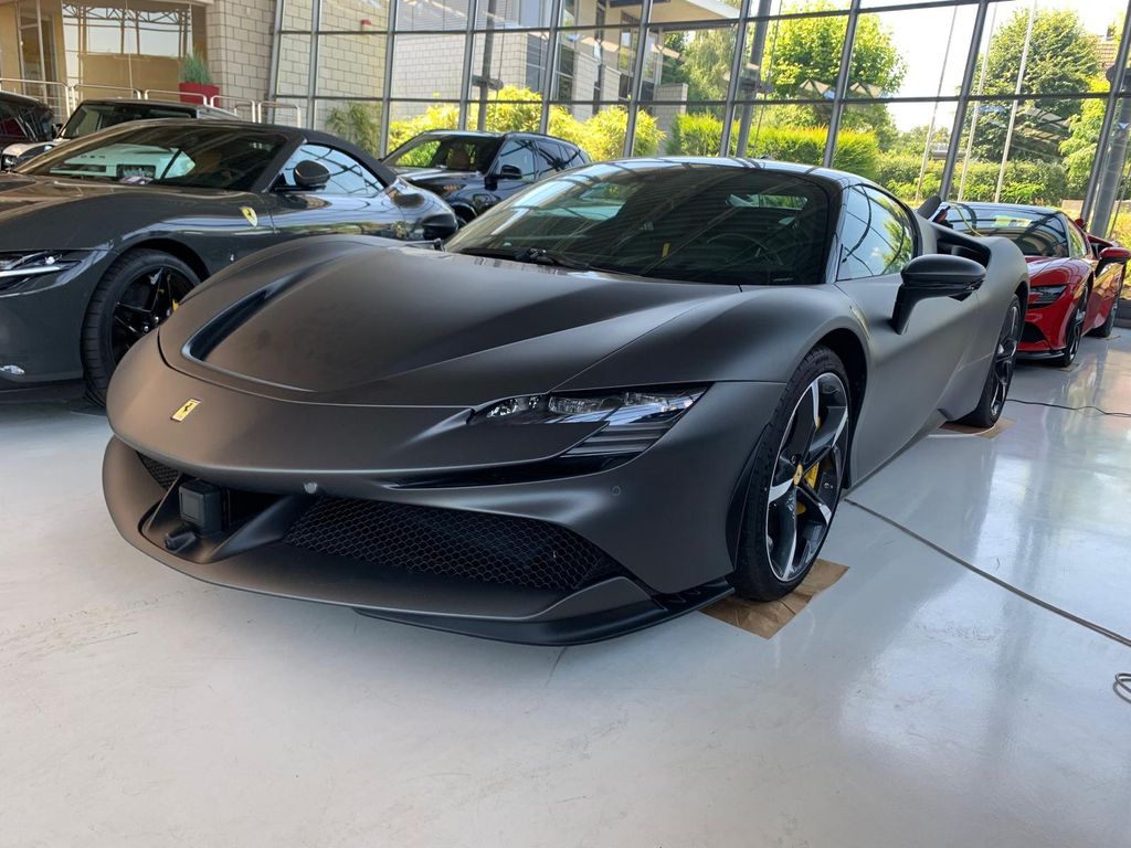 Ferrari SF90