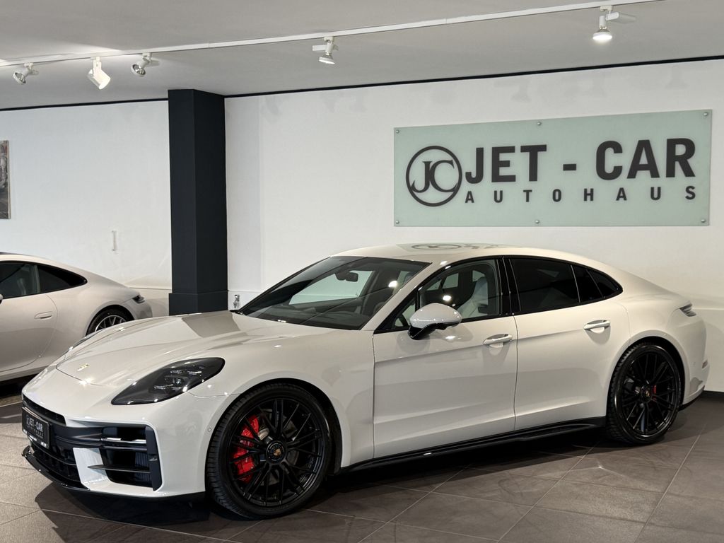 Porsche Panamera 2025