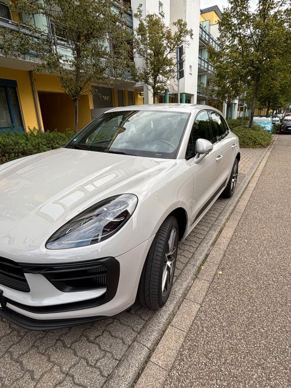 Porsche Macan 2023