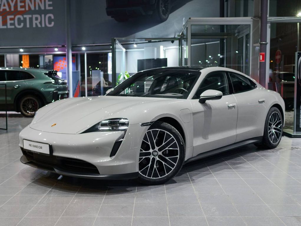 Porsche Taycan 2022