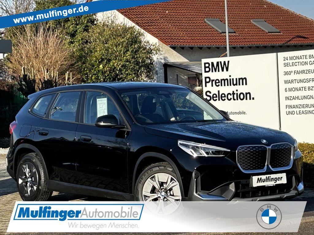BMW iX1 2023