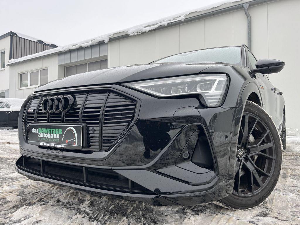 Audi e-tron 2022