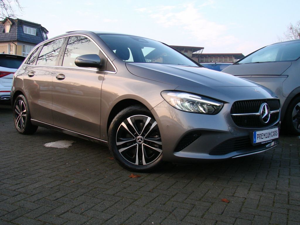Mercedes-Benz B 220 2024