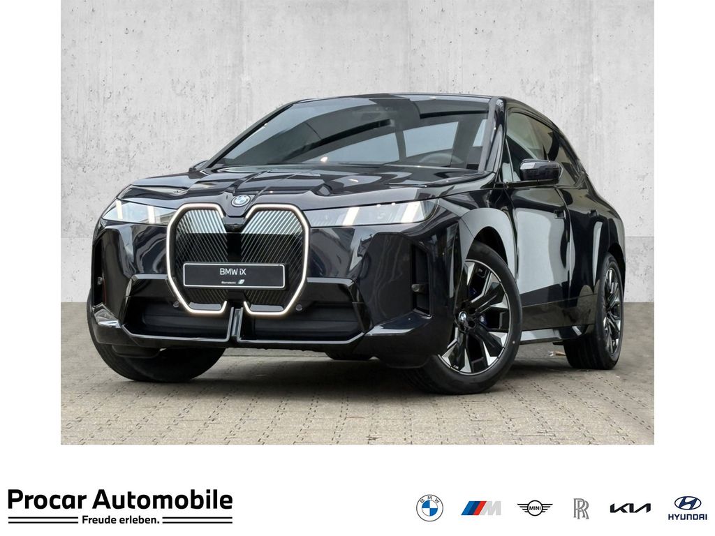 BMW iX