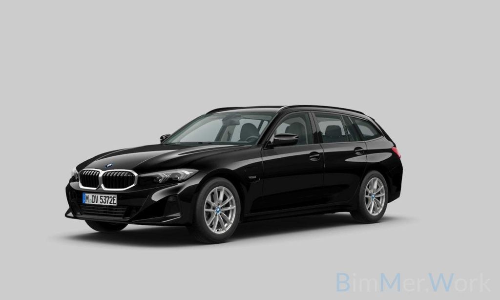 BMW 330 2022