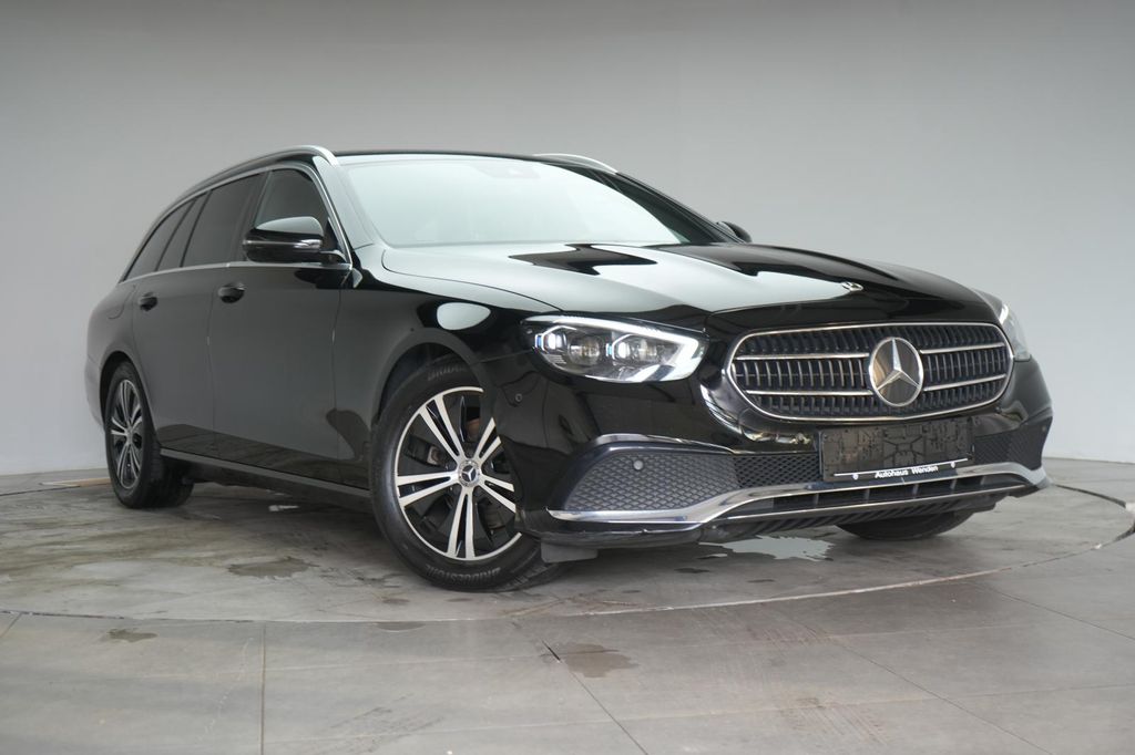 Mercedes-Benz E 220 2021