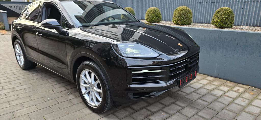 Porsche Cayenne 2025