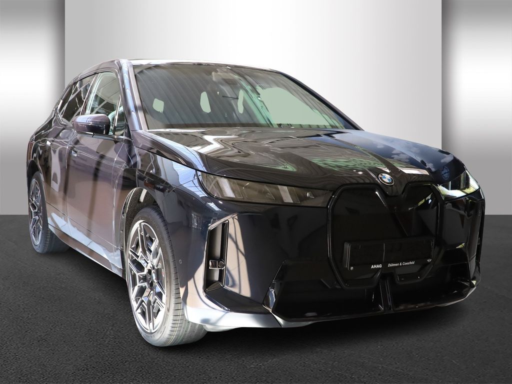 BMW iX 2025