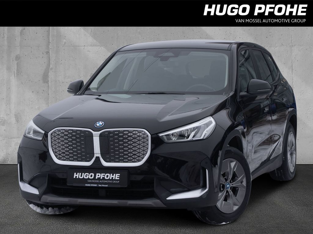 BMW iX1 2023
