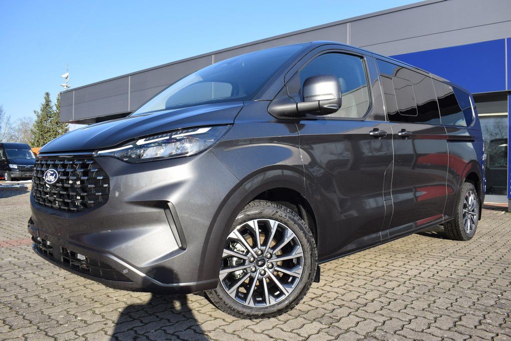 Ford Tourneo Custom 2025
