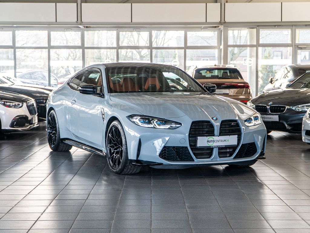 BMW M4 2023