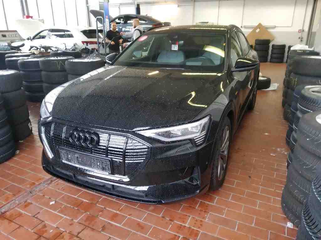 Audi e-tron 2022