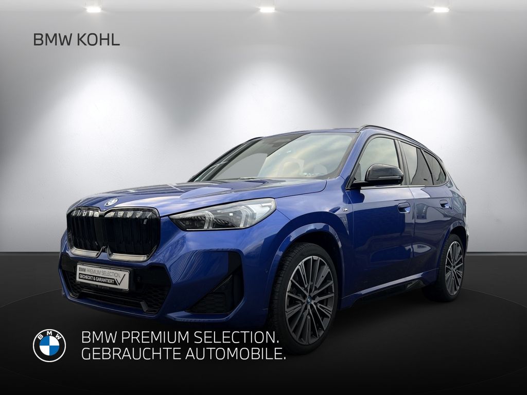 BMW iX1 2023