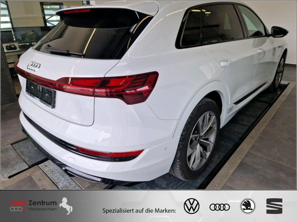 Audi e-tron 2022