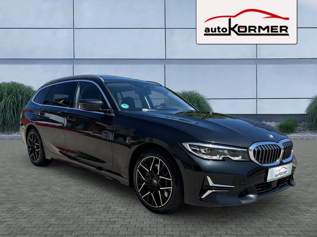 BMW 330 2022