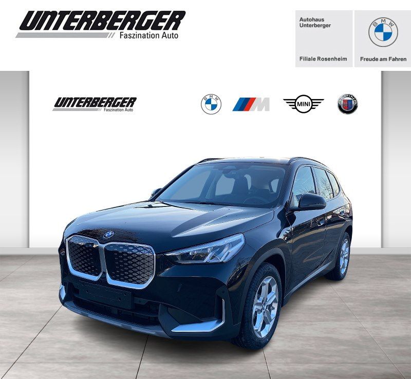 BMW iX1