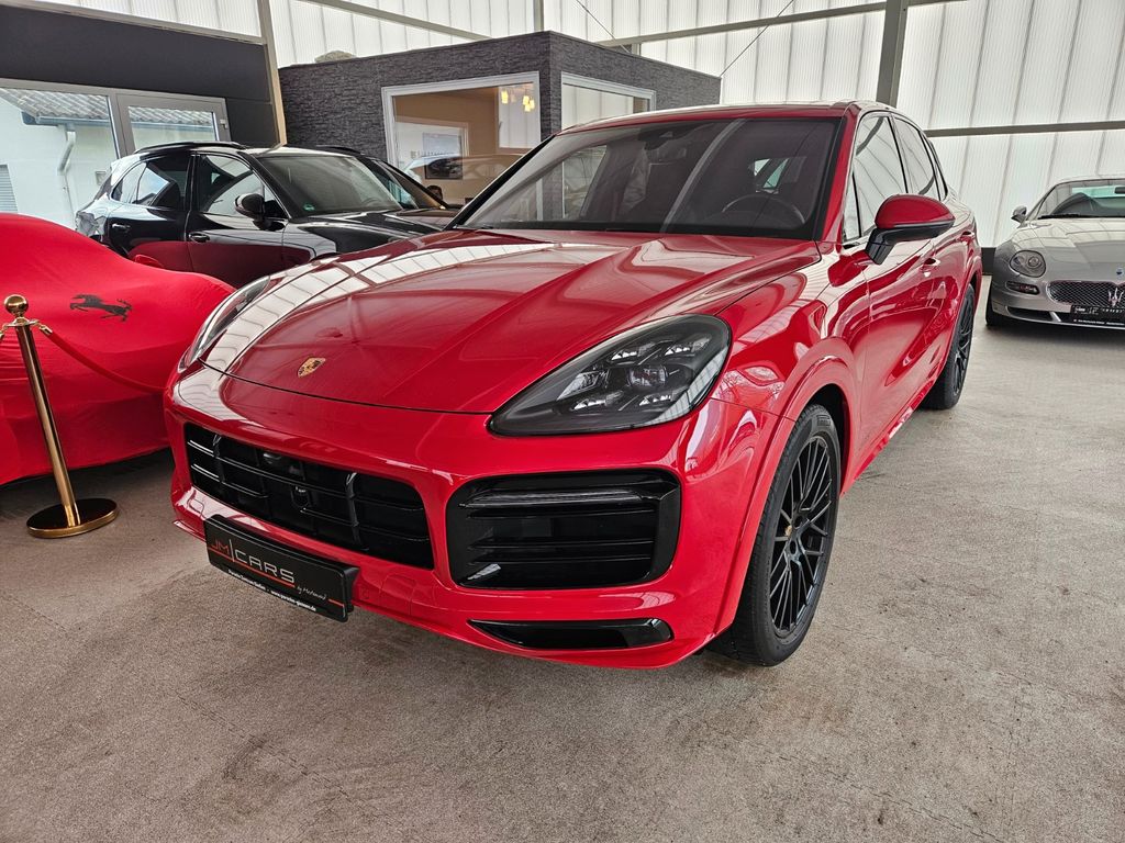 Porsche Cayenne 2022