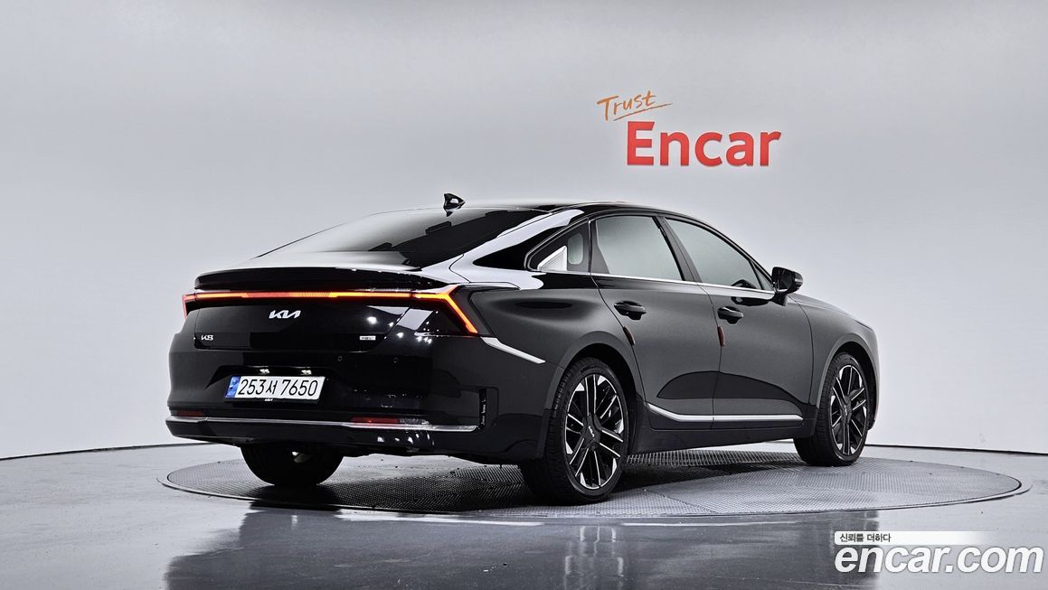 Kia K8 2025