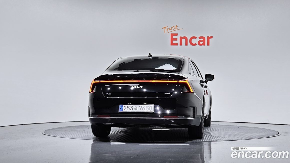 Kia K8 2025
