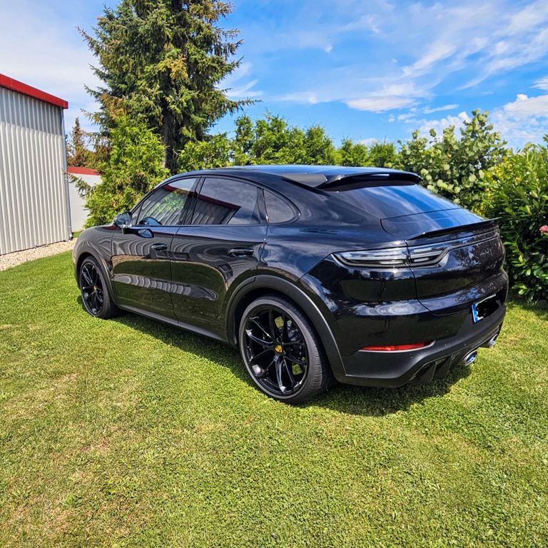 Porsche Cayenne 2024