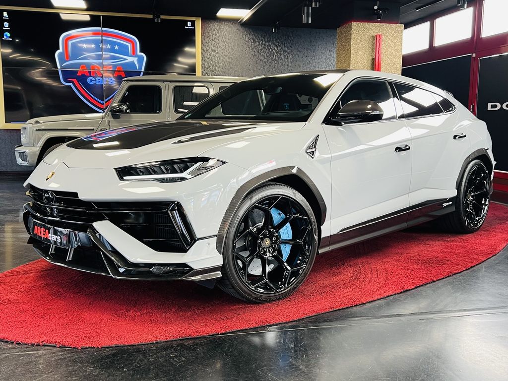 Lamborghini Urus 2024