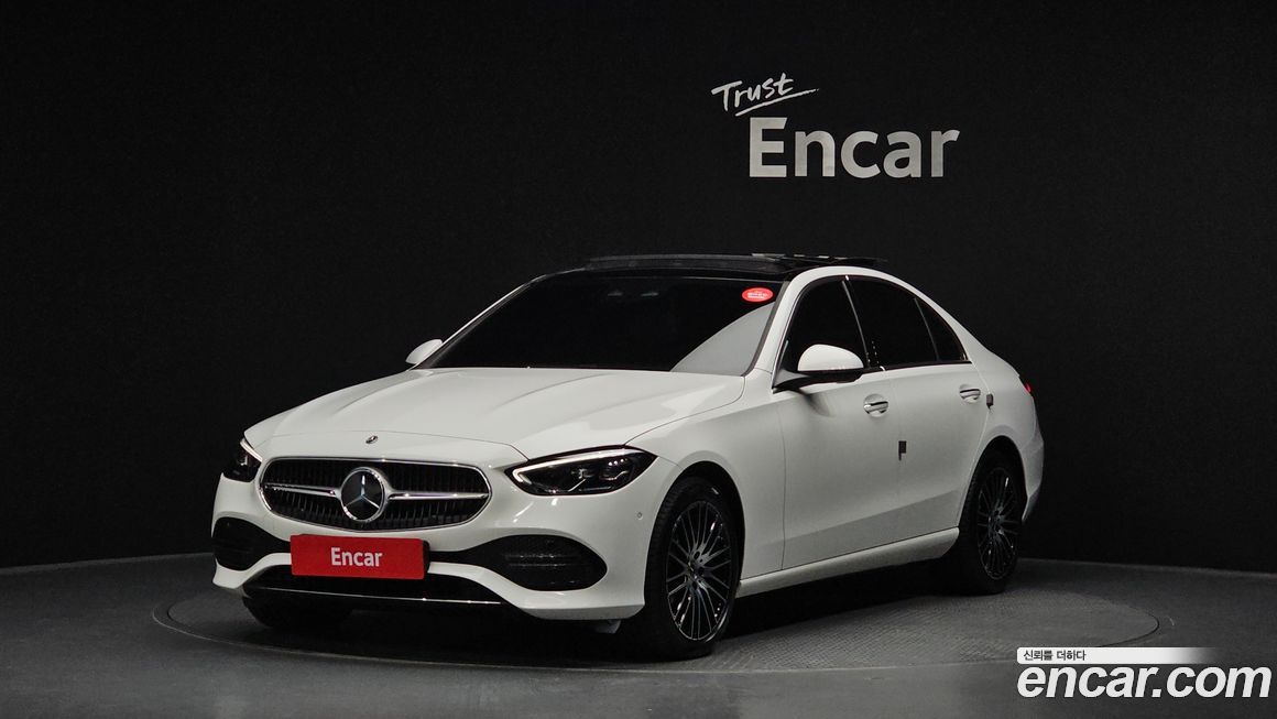 Mercedes-Benz C-Class 2024