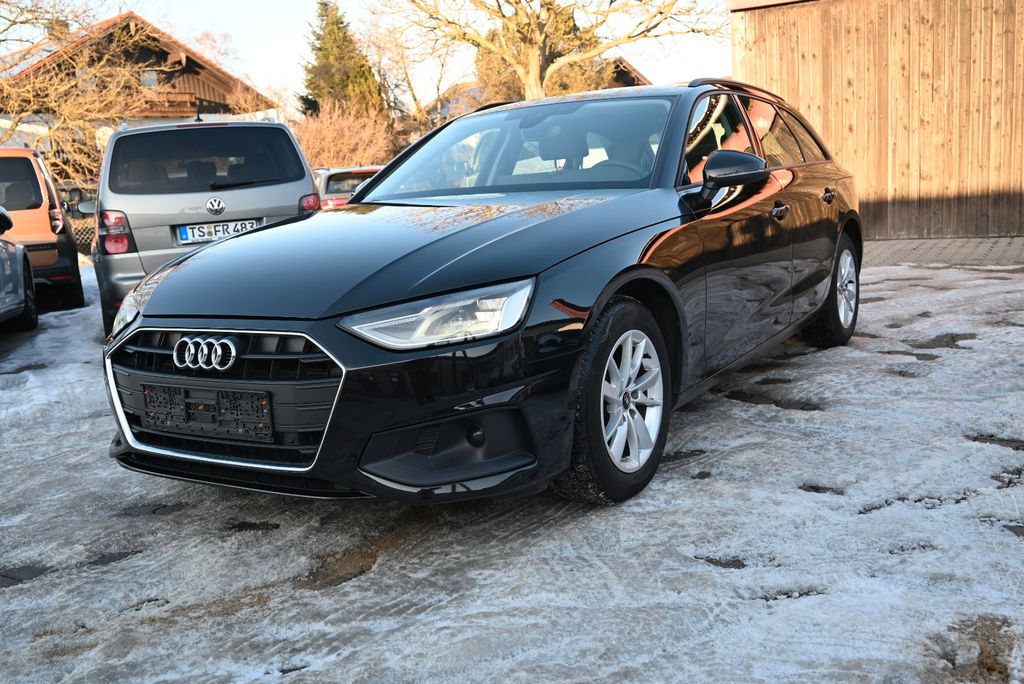 Audi A4 2022