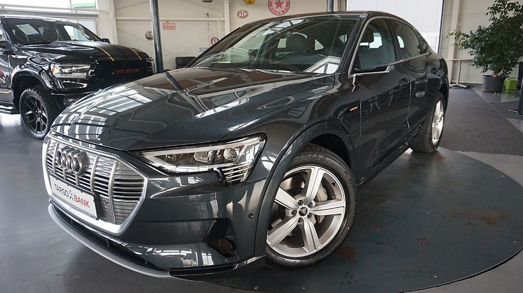 Audi e-tron 2022