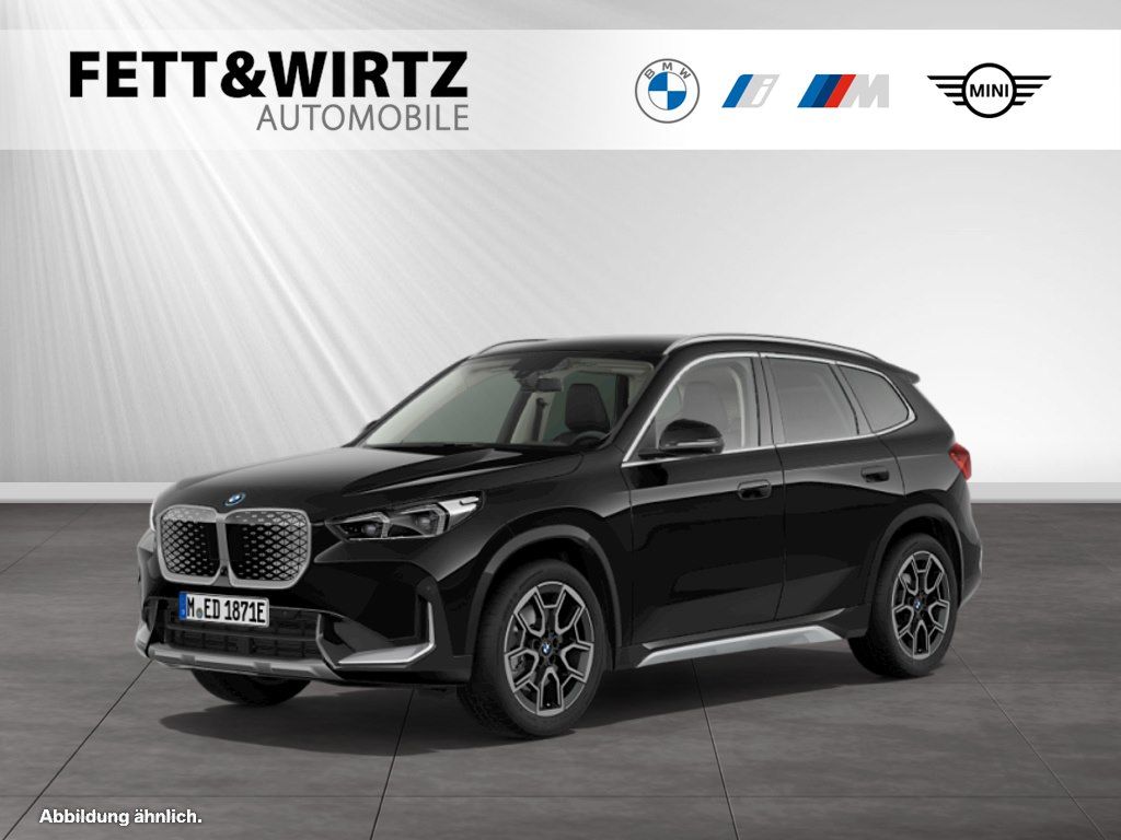 BMW iX1