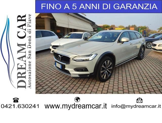 Volvo V90 Cross Country 2021