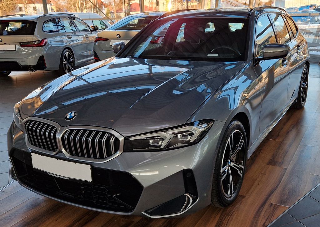 BMW 330 2024