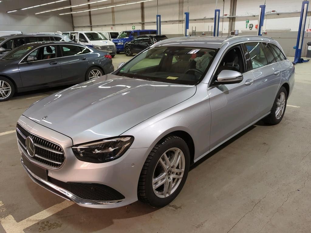 Mercedes-Benz E 220 2023
