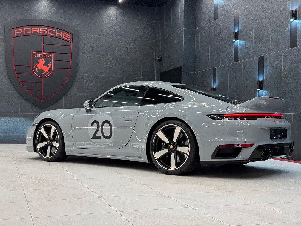 Porsche 992 2023