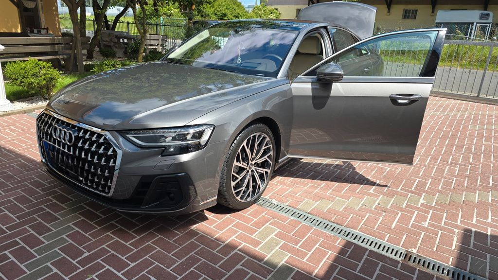Audi A8 2022
