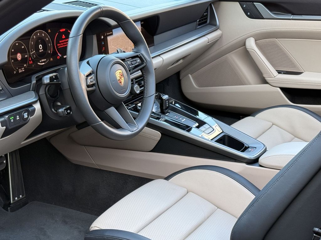 Porsche 992 2025